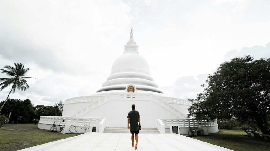 Visit the Japanese Peace Pagoda: Serenity Above the Sea in Unawatuna